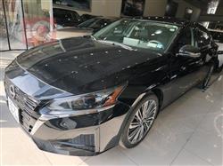 نيسان ألتيما